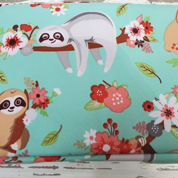 Super Cute Sloth Cosmetic Case - Picture 5 of 5